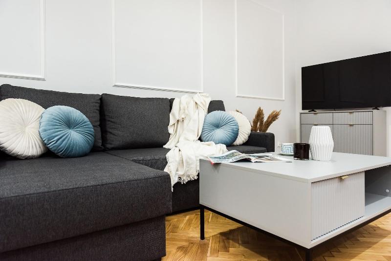 Gallery 7 Loft Affair Collection image