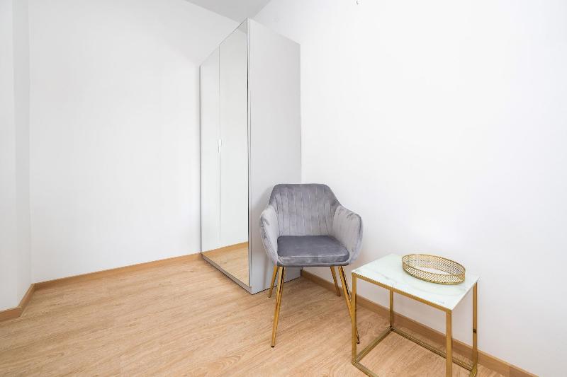 Gallery 7 Loft Affair Collection image