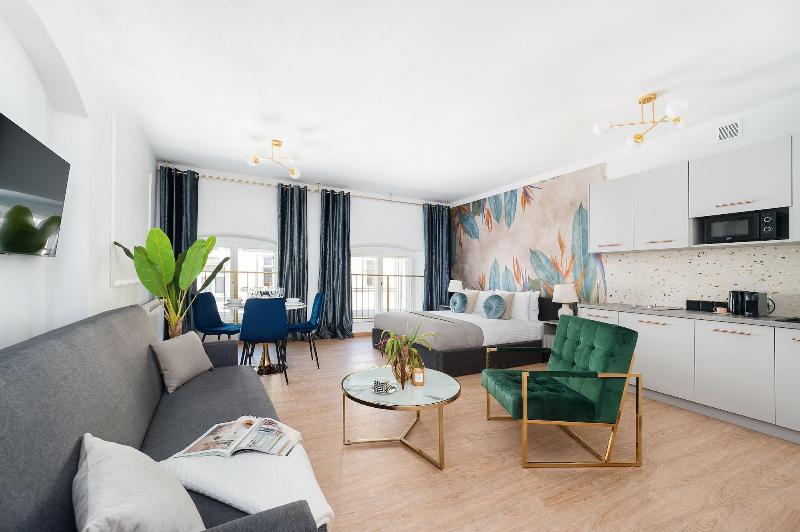 Gallery 7 Loft Affair Collection image