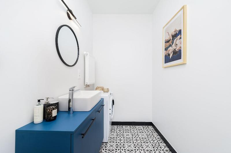 Gallery 7 Loft Affair Collection image