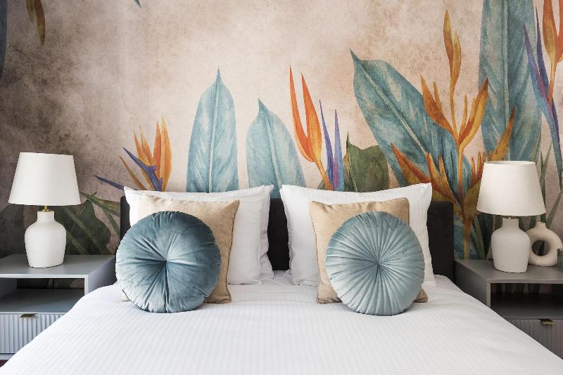 Gallery 7 Loft Affair Collection image