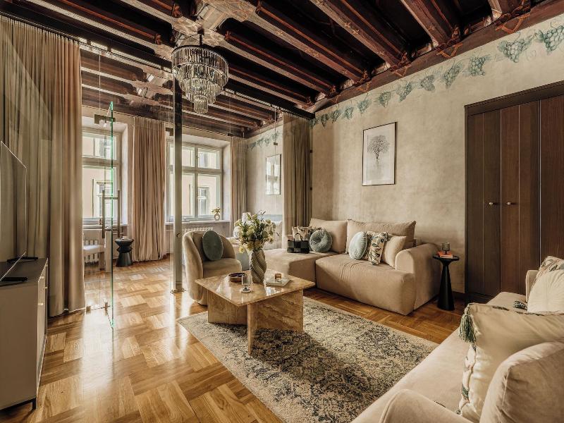 Gallery 7 Loft Affair Collection image