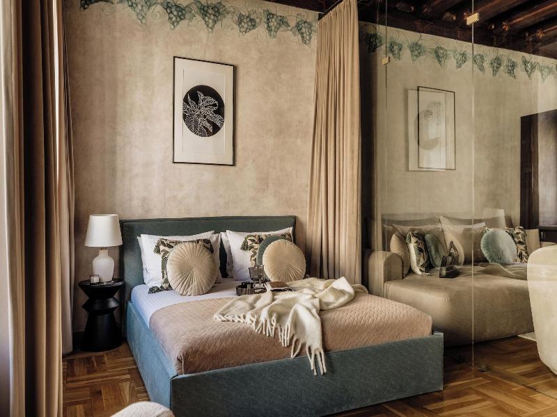 Gallery 7 Loft Affair Collection image