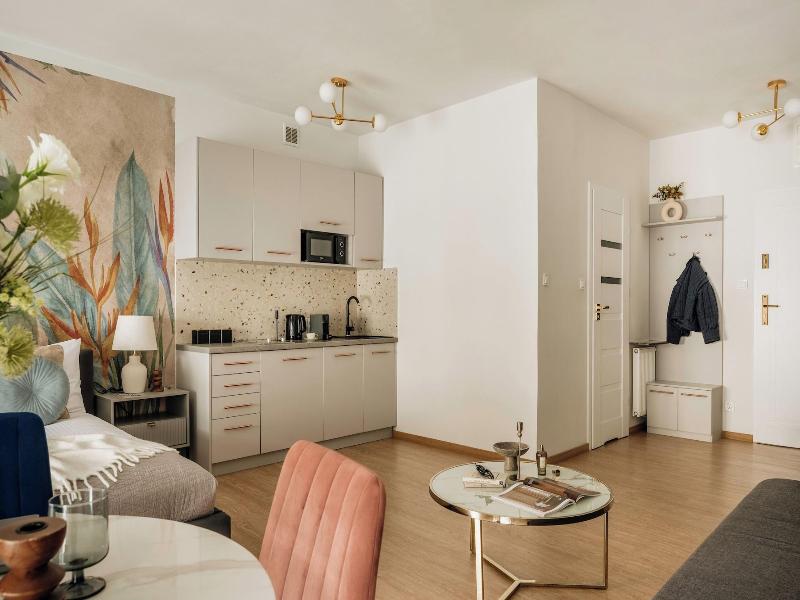 Gallery 7 Loft Affair Collection image