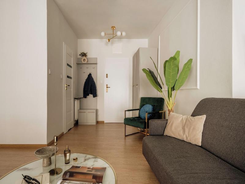Gallery 7 Loft Affair Collection image