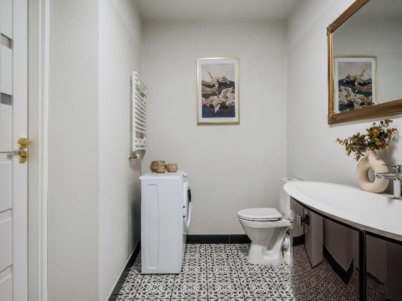 Gallery 7 Loft Affair Collection image