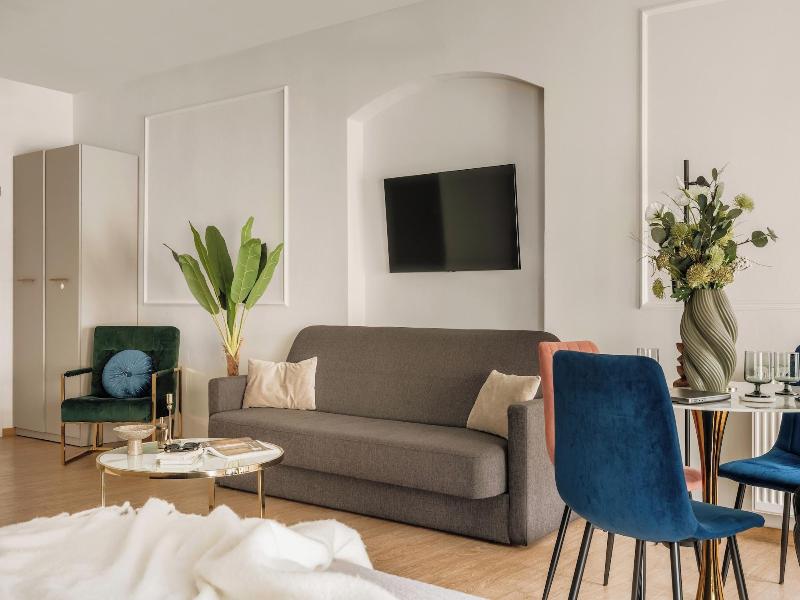 Gallery 7 Loft Affair Collection image