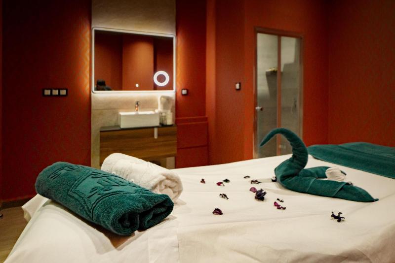 Ad Hotel Hydra image