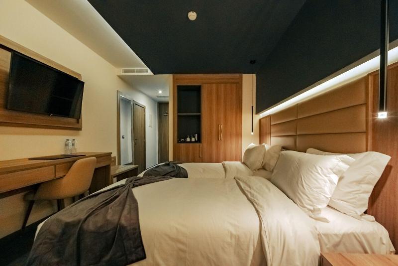 Ad Hotel Hydra image