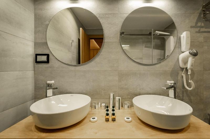 Ad Hotel Hydra image