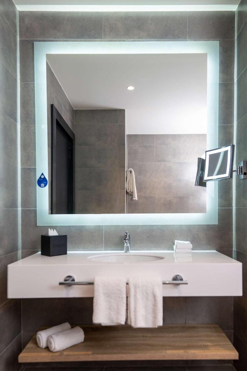 Radisson Blu Hotel Amman Galleria Mall image