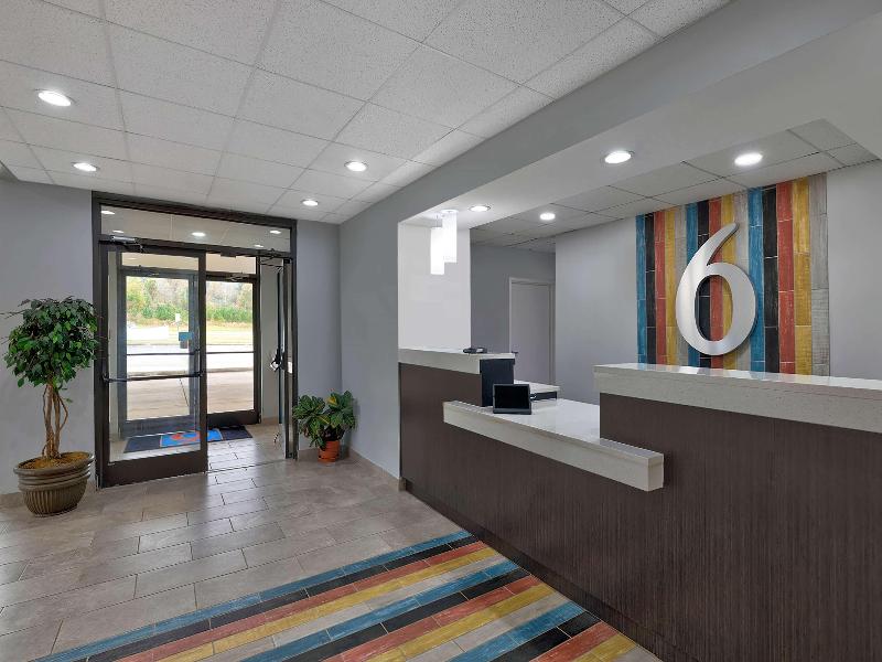 Motel 6 Scottsboro, AL – Hwy 72