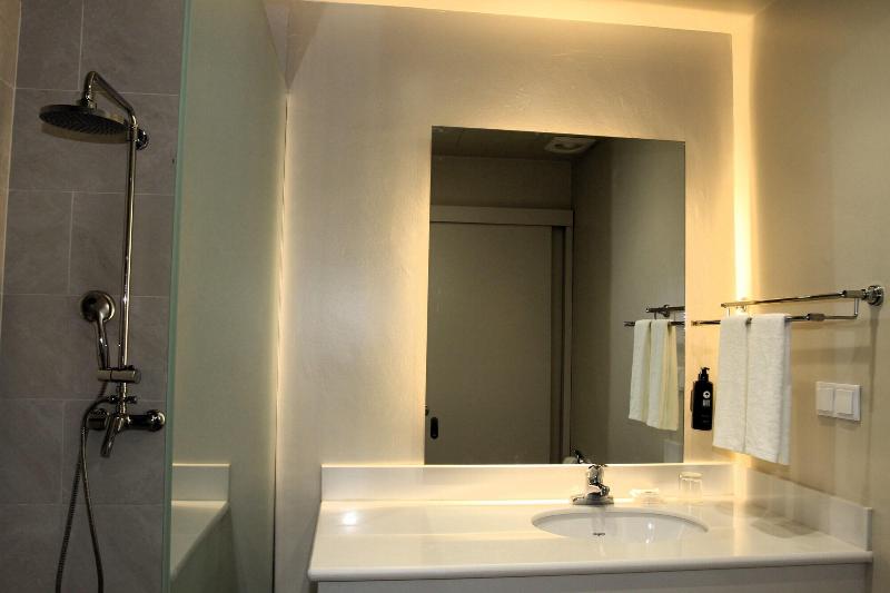 Flow Hotel Benguela image