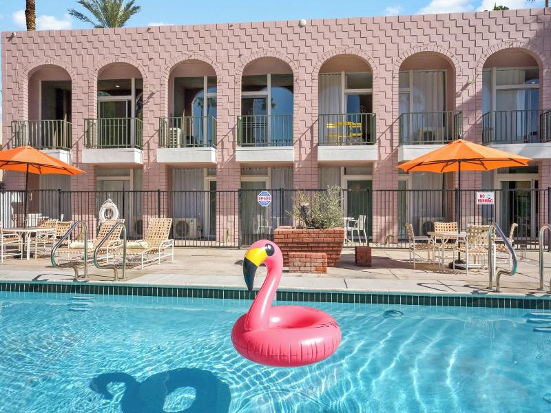 Palm Desert Suites image