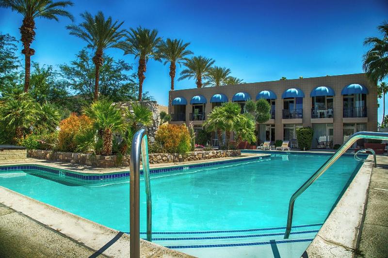 Palm Desert Suites image