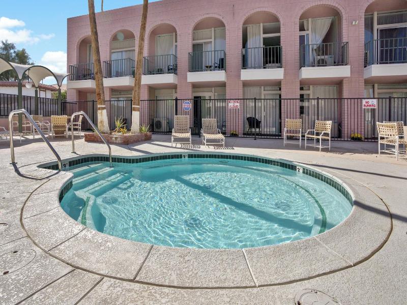 Palm Desert Suites image