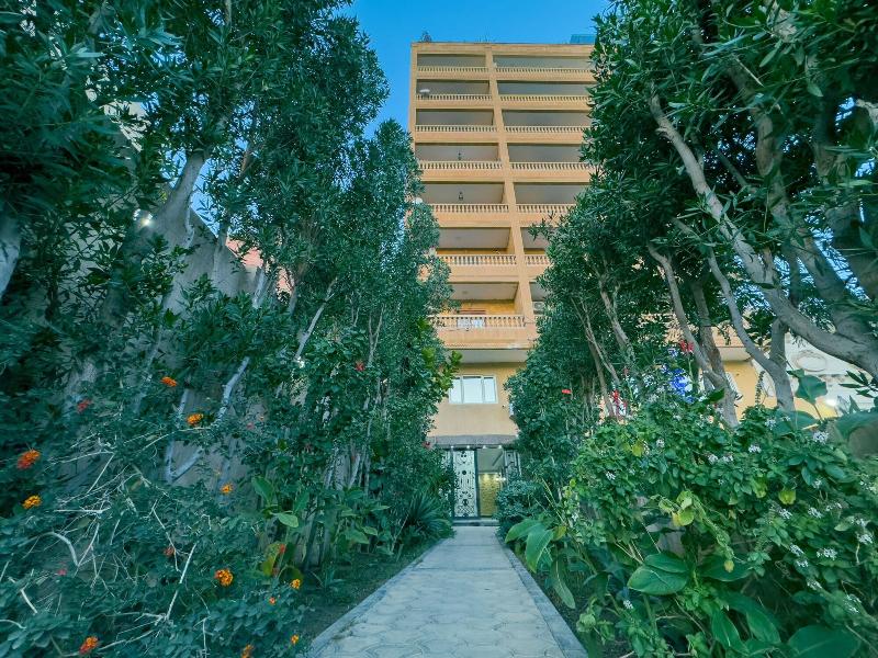 Royal Crown Hotel Giza Pyramids View