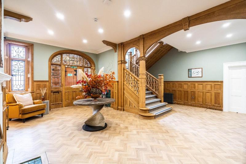 Old Abbey House Hotel image