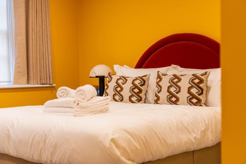 Old Abbey House Hotel image