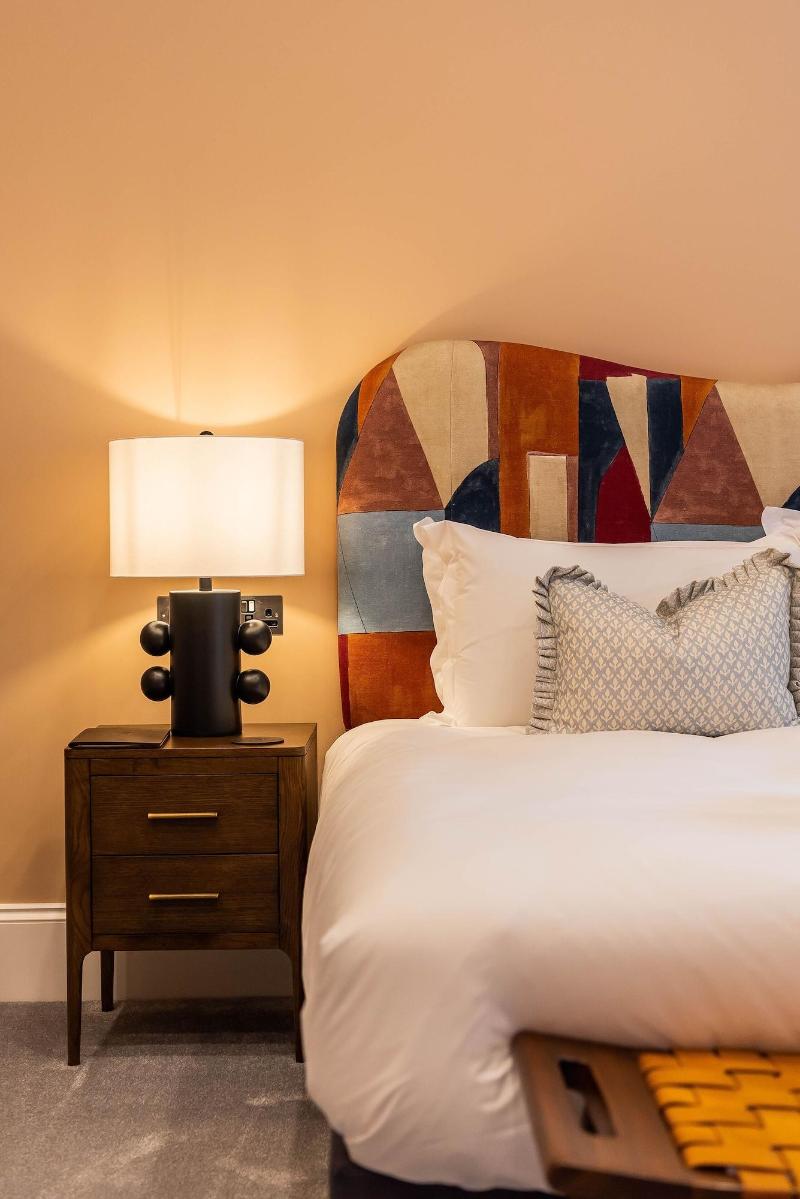 Old Abbey House Hotel image