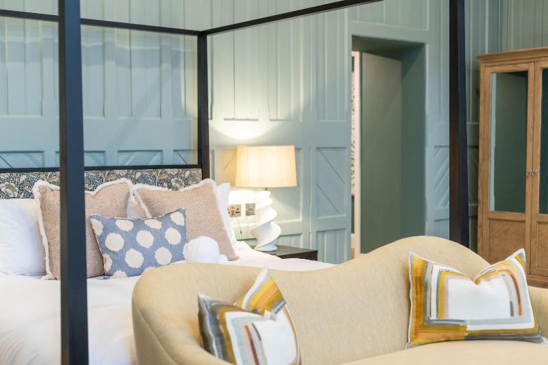 Old Abbey House Hotel image