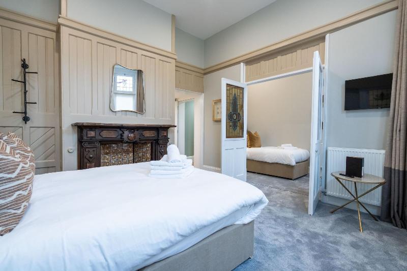 Old Abbey House Hotel image
