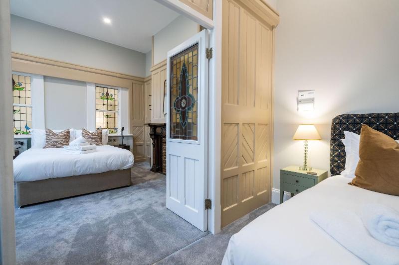 Old Abbey House Hotel image