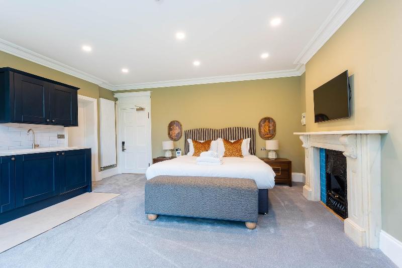 Old Abbey House Hotel image