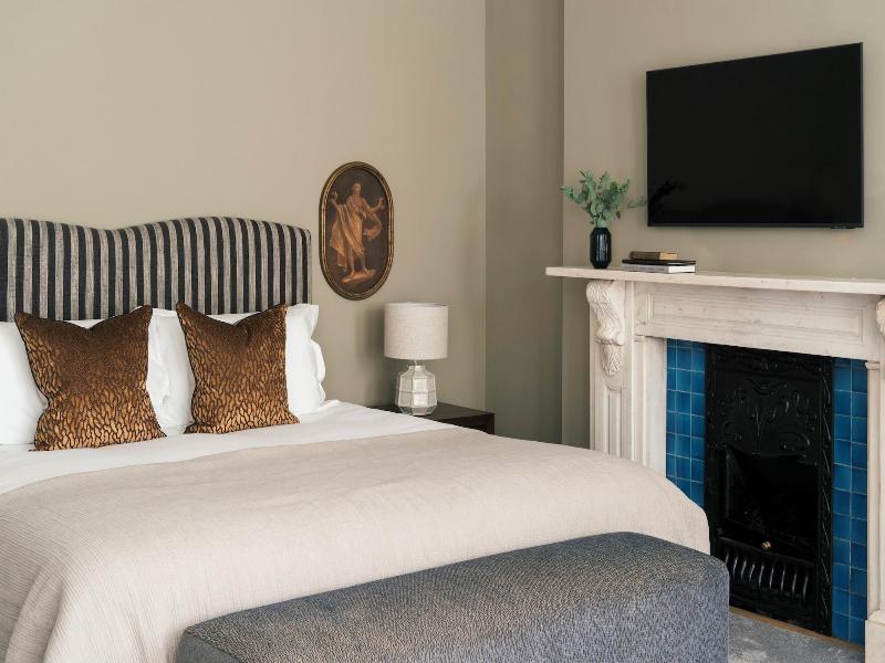 Old Abbey House Hotel image