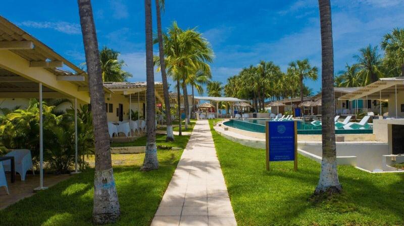 Izalco Hotel Beach Resort