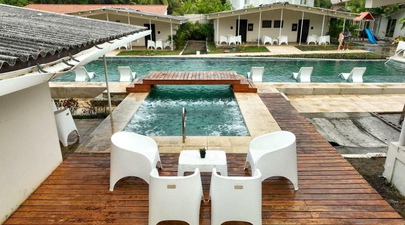 Izalco Hotel Beach Resort