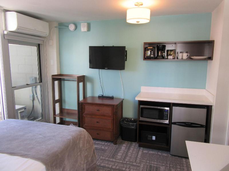 Waikiki Central Hotel image