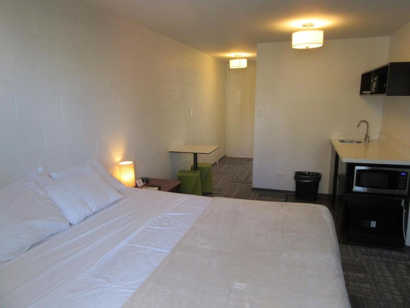 Waikiki Central Hotel image