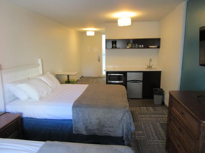 Waikiki Central Hotel image
