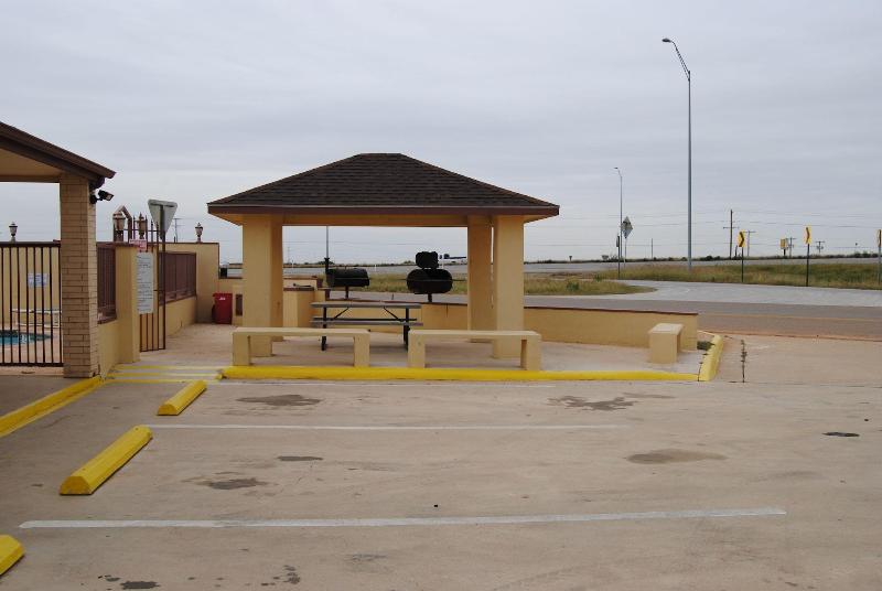 Cotulla Executive Inn