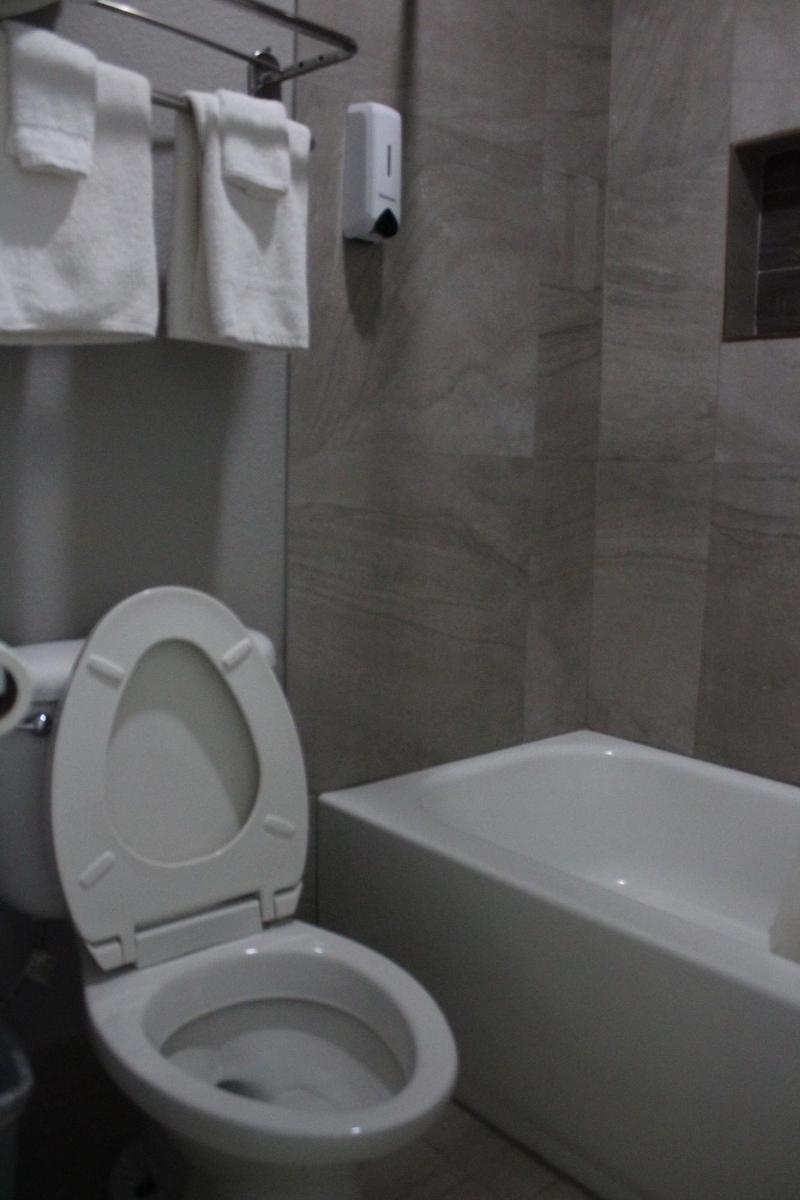 Cotulla Executive Inn