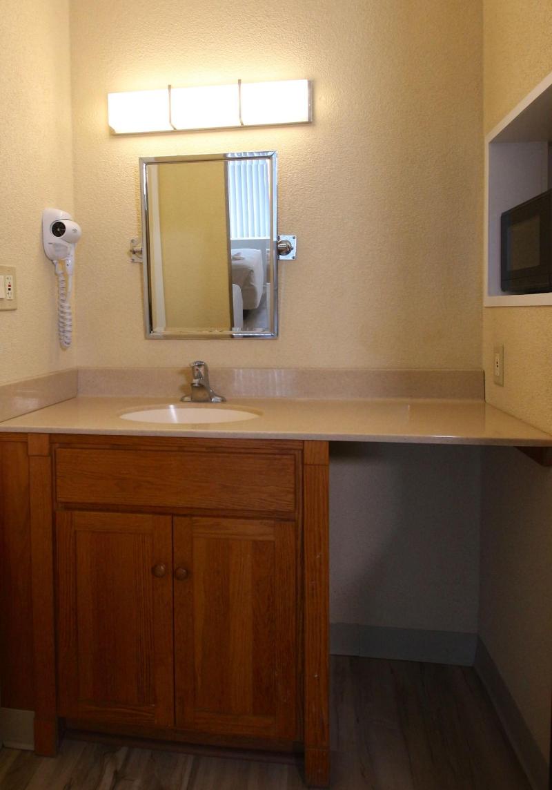 The Crusader Oceanfront Family Resort image