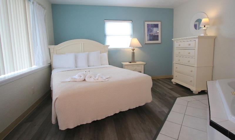 The Crusader Oceanfront Family Resort image