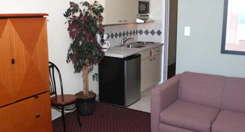 The Crusader Oceanfront Family Resort image