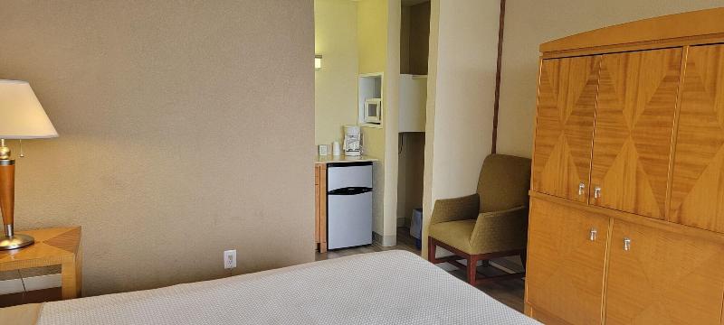 The Crusader Oceanfront Family Resort image