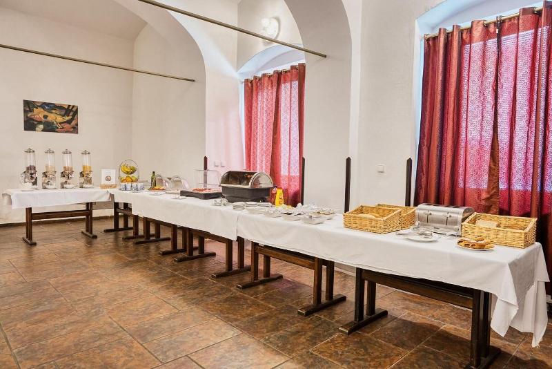 Hotel Royal image