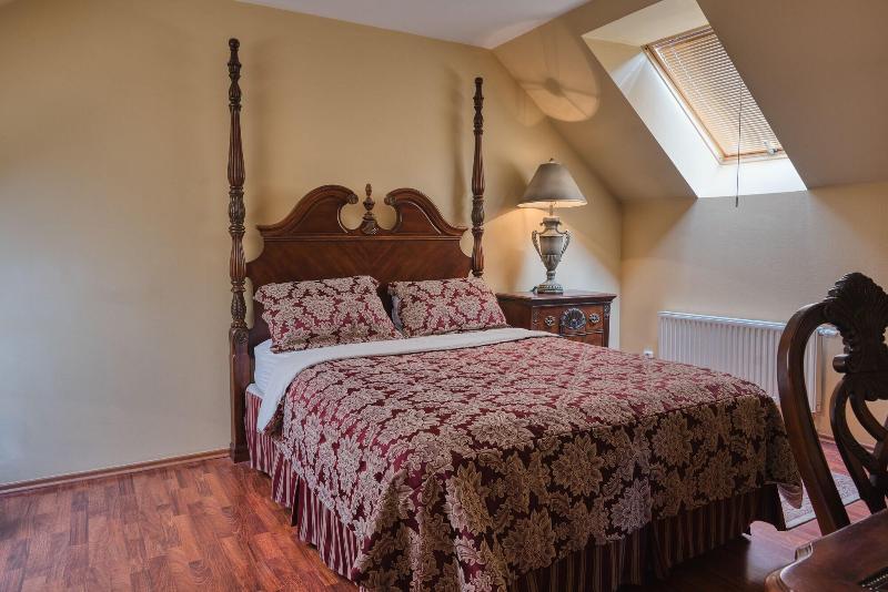 Hotel Royal image