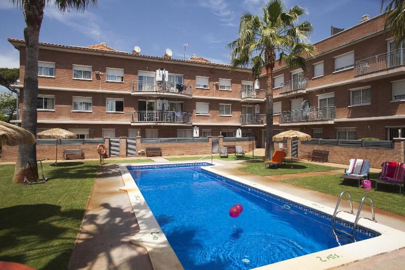 Velor Apartments image