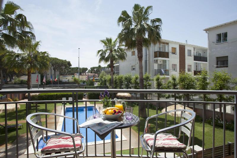 Velor Apartments image
