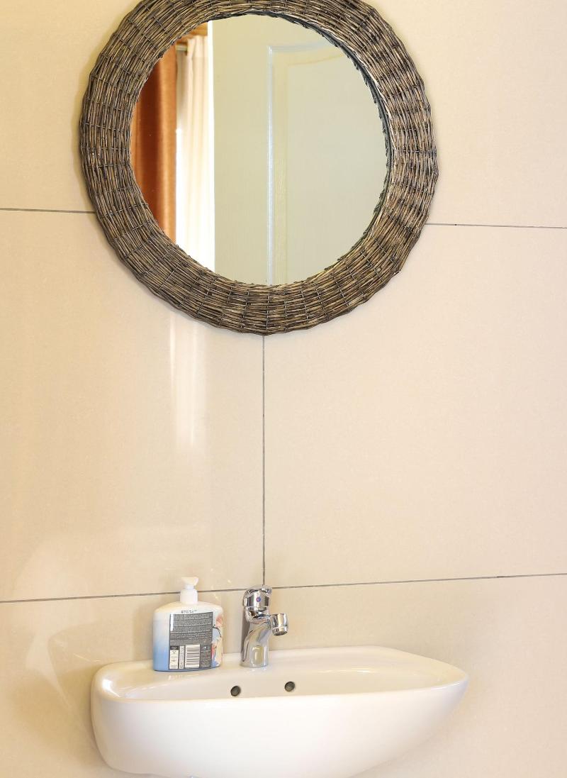 Tilla S Guesthouse image