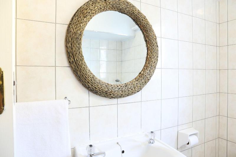 Tilla S Guesthouse image