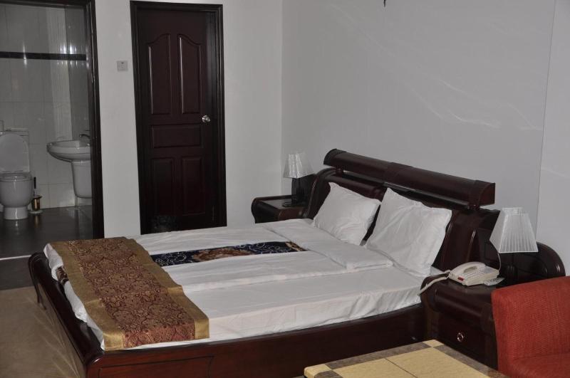 Biraj International Hotel image