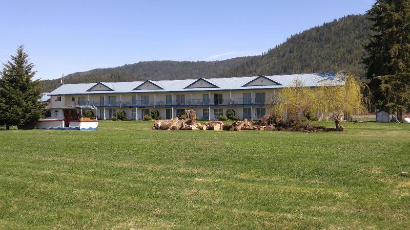 Monashee Motel image