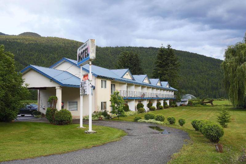 Monashee Motel image