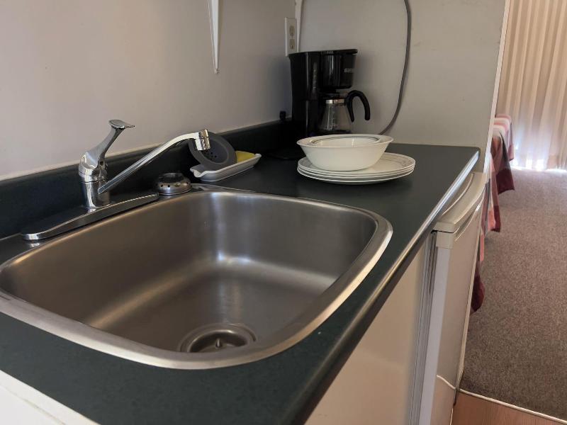 Monashee Motel image